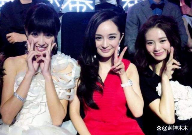 杨幂生日唐嫣又缺席送祝福！再现塑料闺蜜情，抱团太明显