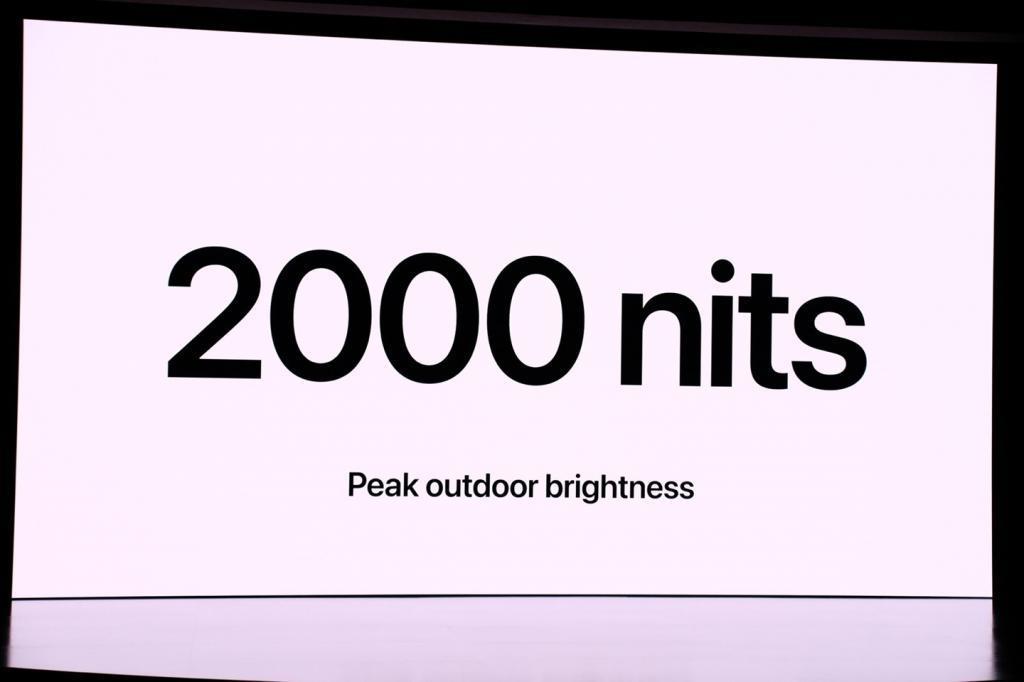 苹果发布6.1/6.7英寸iPhone 15标准机型：升级灵动岛、4800万主摄