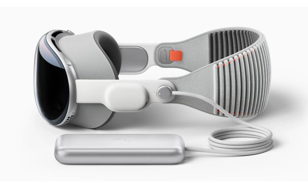 苹果库克：开发者对 Vision Pro 非常兴奋，按计划明年初上市