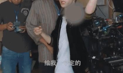 同行发烂发臭，郭敬明都成行业标杆了？