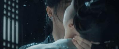 同行发烂发臭，郭敬明都成行业标杆了？