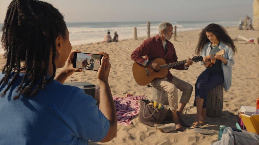 苹果正式发布 iPhone 15 ！全系上岛换 C 口，还有一个遥遥领先的更新