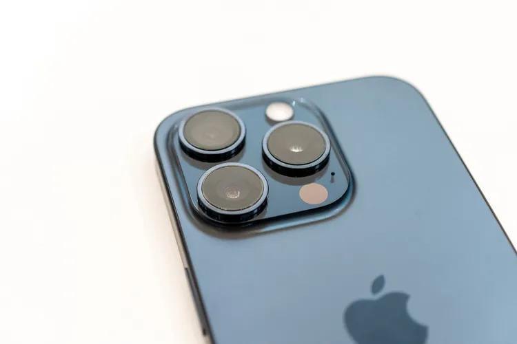 苹果 iPhone 15 Pro 和 iPhone 15 Pro Max 真机上手