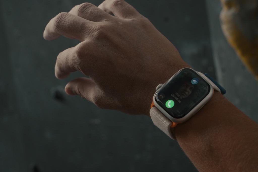 没咋加量，也没加价，苹果 iPhone 15「平平无奇」