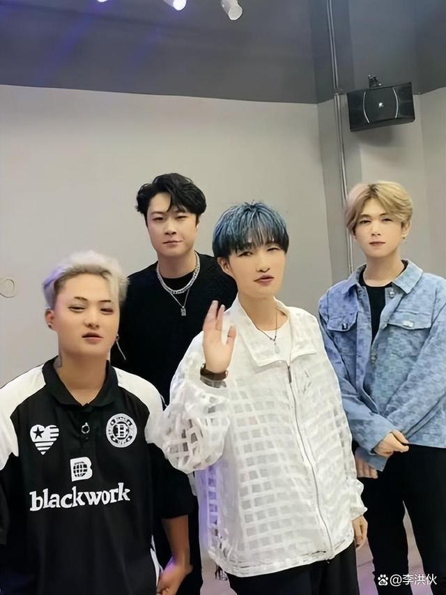 山寨版鹿晗自曝月入500万，两年前还只是电子厂打工仔