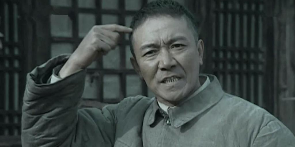 赵丽颖脸小，雷佳音头大，殷桃粉太美！这位戏骨坐C位大家服