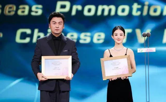 赵丽颖脸小，雷佳音头大，殷桃粉太美！这位戏骨坐C位大家服