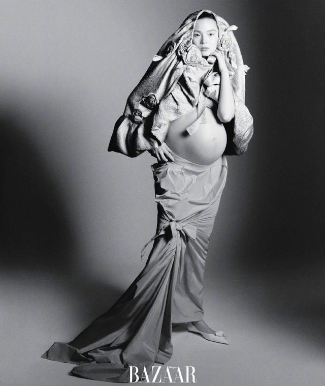 超模睢晓雯挺孕肚拍时尚大片 老公金大川自夸“命真好”