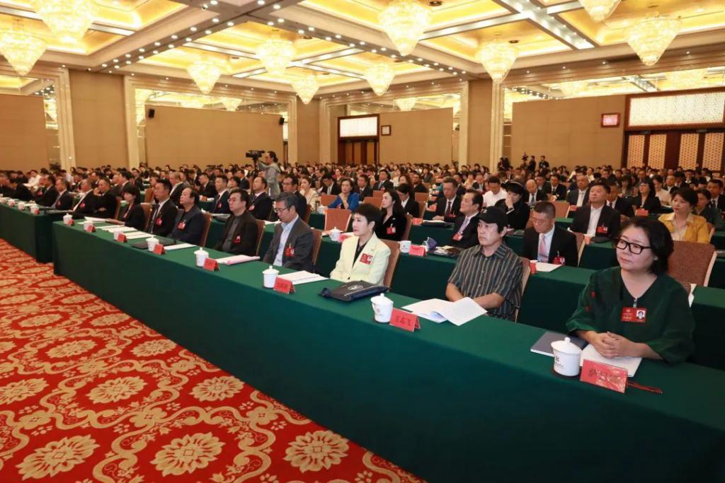 北京这一晚：姚晨最有排面，张凯丽赢麻了，而C位却是李幼斌