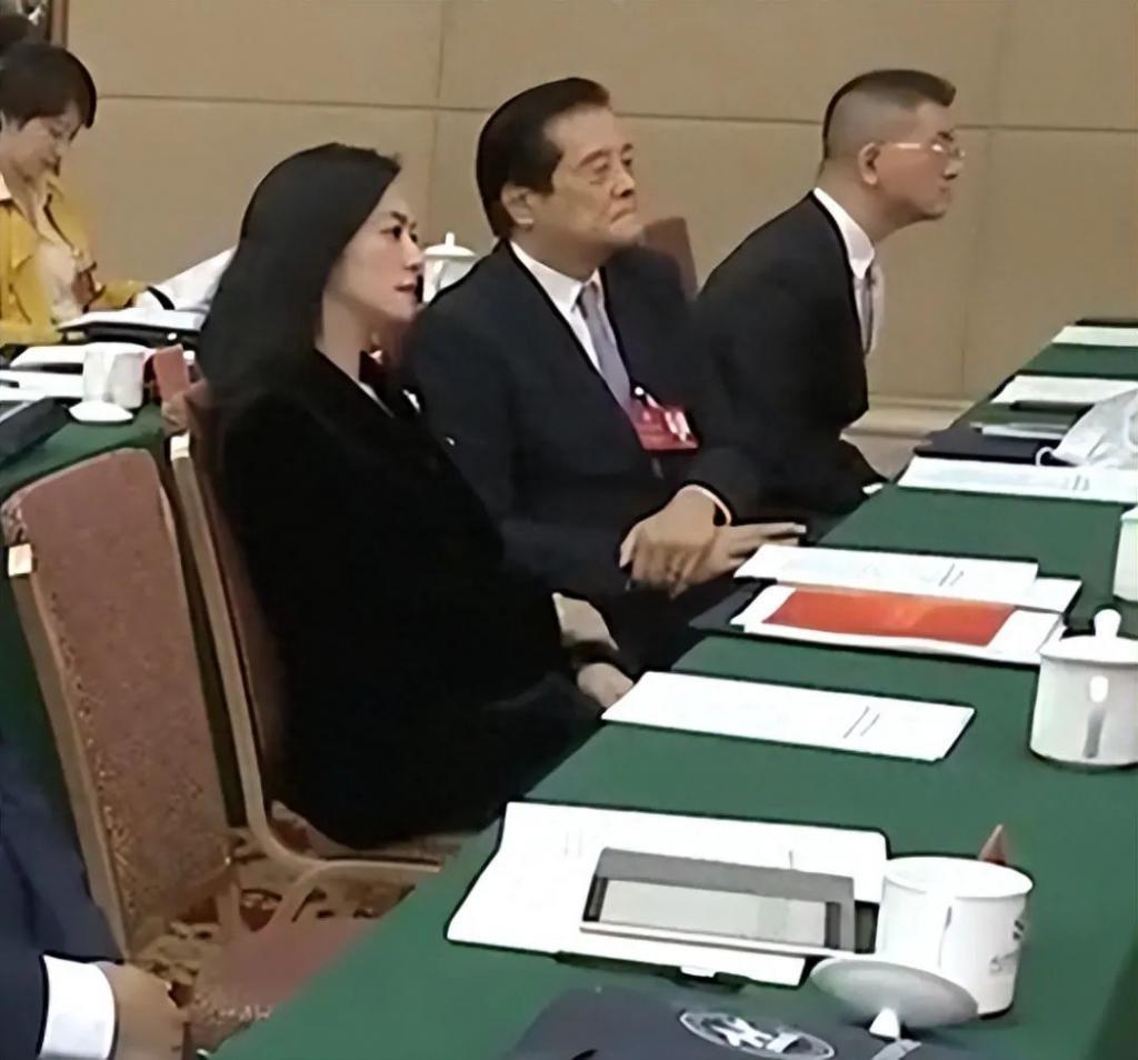 北京这一晚：姚晨最有排面，张凯丽赢麻了，而C位却是李幼斌