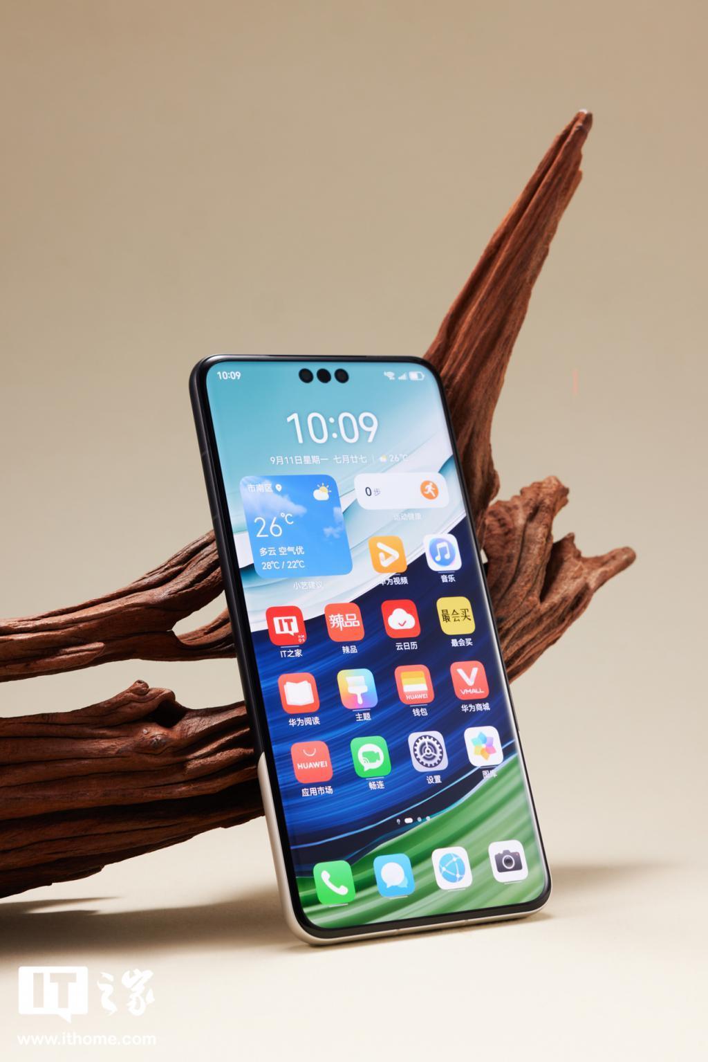 华为 Mate60 Pro 「宣白」图赏：一笔丹青，时代之作