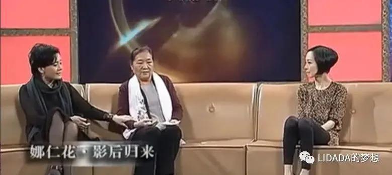 她是是双料影后，忙事业40岁才结婚生子，今幸福圆满惹人羡