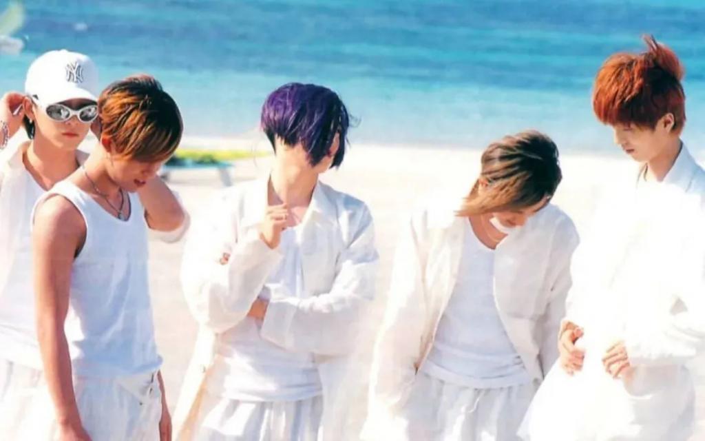 LISA登疯马秀的背后，是K-POP的困境