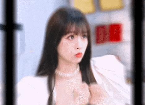 有钱大概是她最不值一提的标签