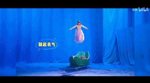 有钱大概是她最不值一提的标签