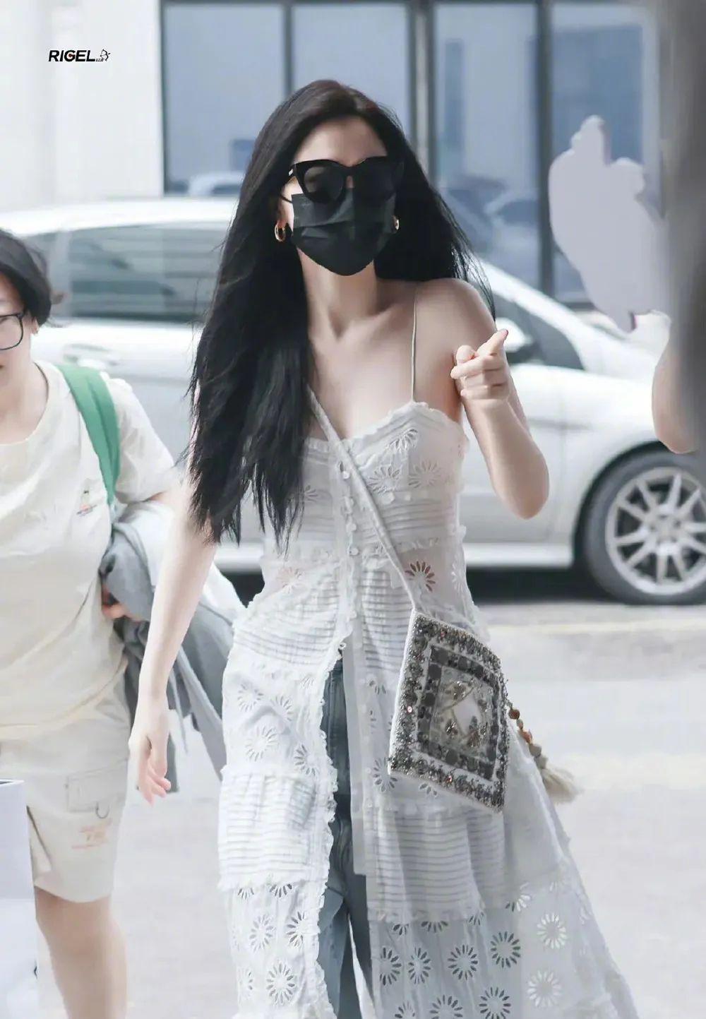 有钱大概是她最不值一提的标签