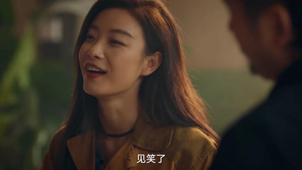 小白花逆袭过时了，观众最爱天降女强人