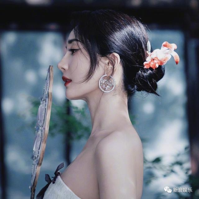 火成这样，女明星都要抢着穿？