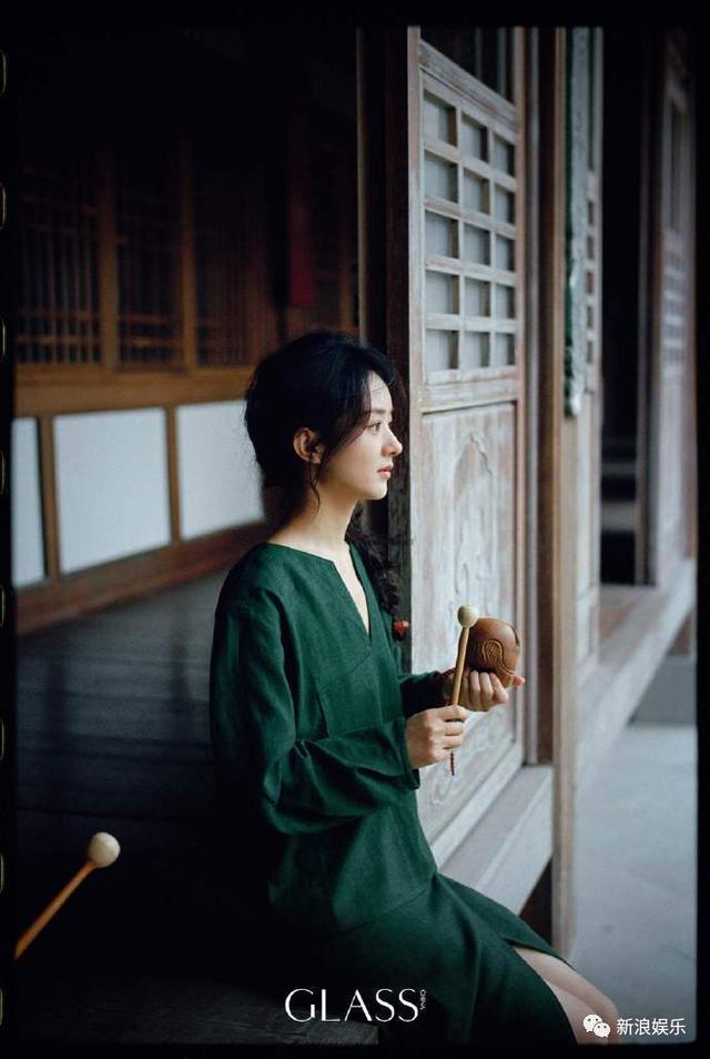 火成这样，女明星都要抢着穿？