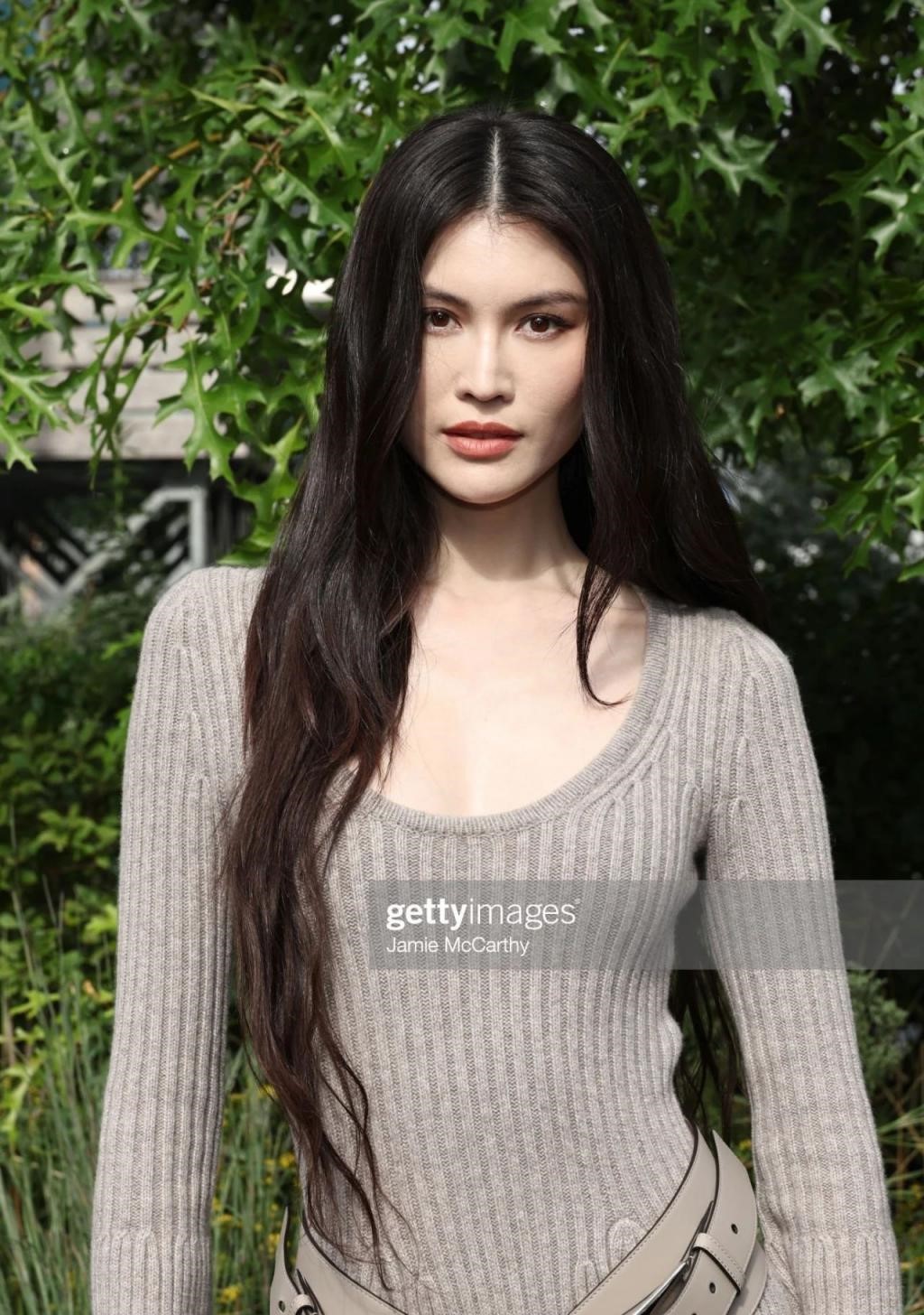 纽约时装周生图：李冰冰秦岚显年轻，易梦玲与吴谨言同框没输