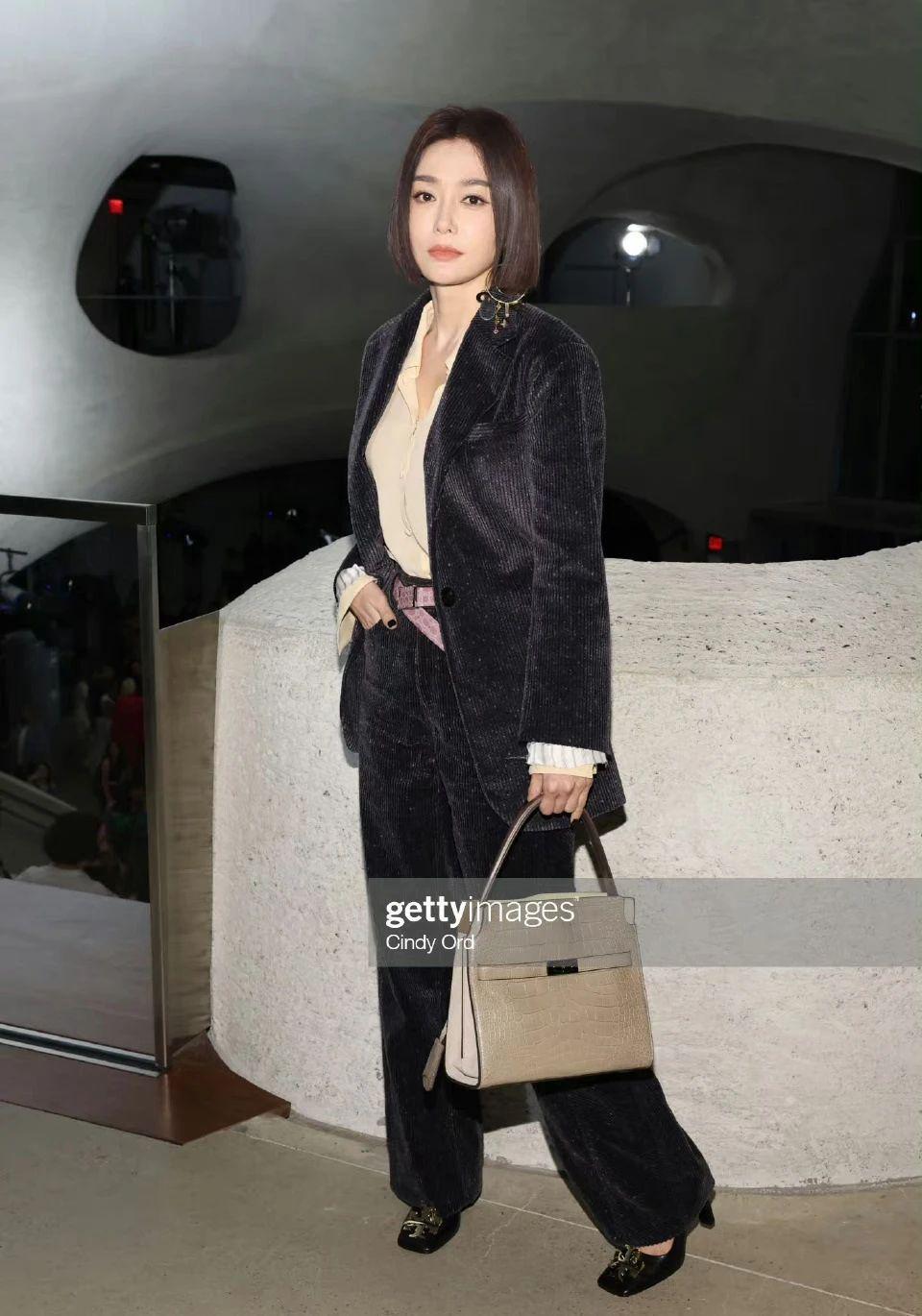 纽约时装周生图：李冰冰秦岚显年轻，易梦玲与吴谨言同框没输