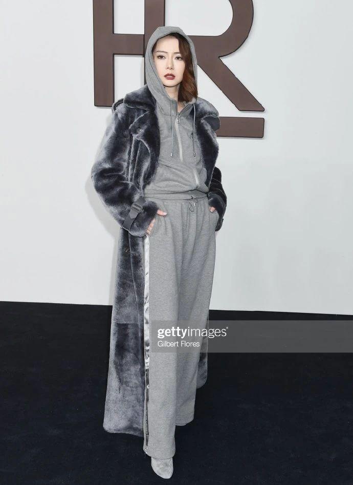 纽约时装周生图：李冰冰秦岚显年轻，易梦玲与吴谨言同框没输