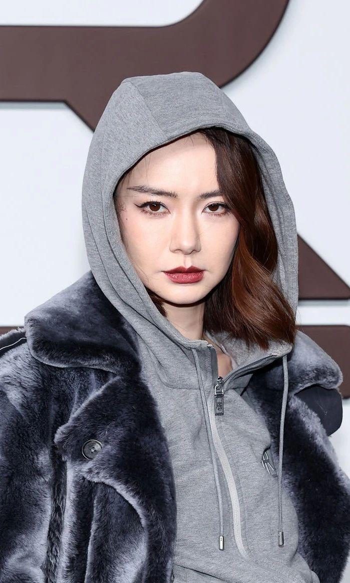 纽约时装周生图：李冰冰秦岚显年轻，易梦玲与吴谨言同框没输