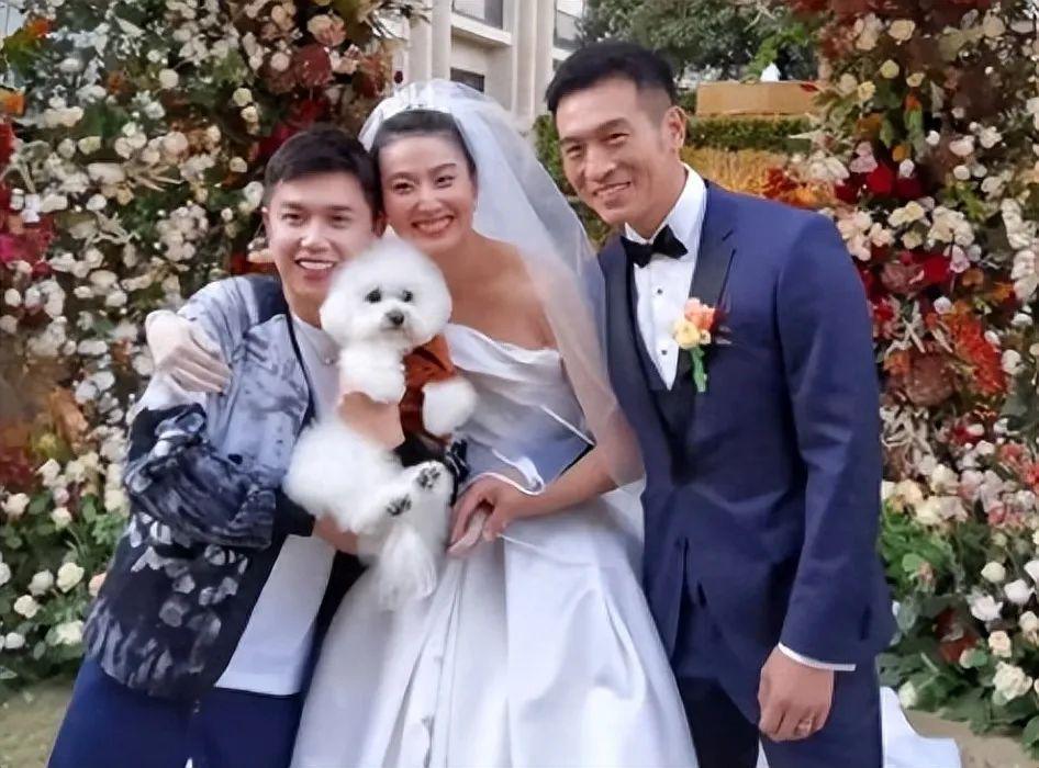 曝李佳琦前助理近况，住上海超大豪宅生活奢侈，退休财富自由