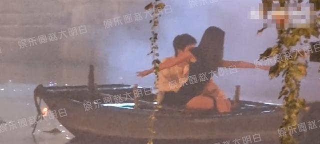 刘宇宁王子文《蝉女》新吻戏路透 泛舟湖上氛围感满满