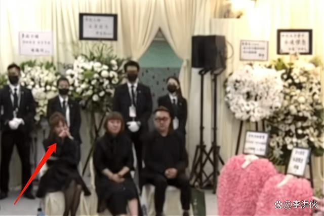 李玟二姐再谈《好声音》，不关注节目八卦，有人声援是好事