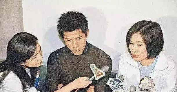 香港第一才女，62岁未婚，一生只为一个人