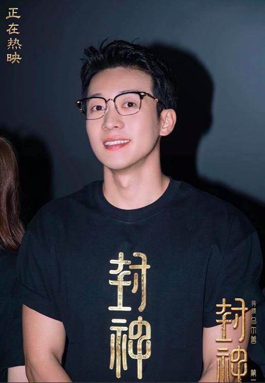 所以，他俩分手了？