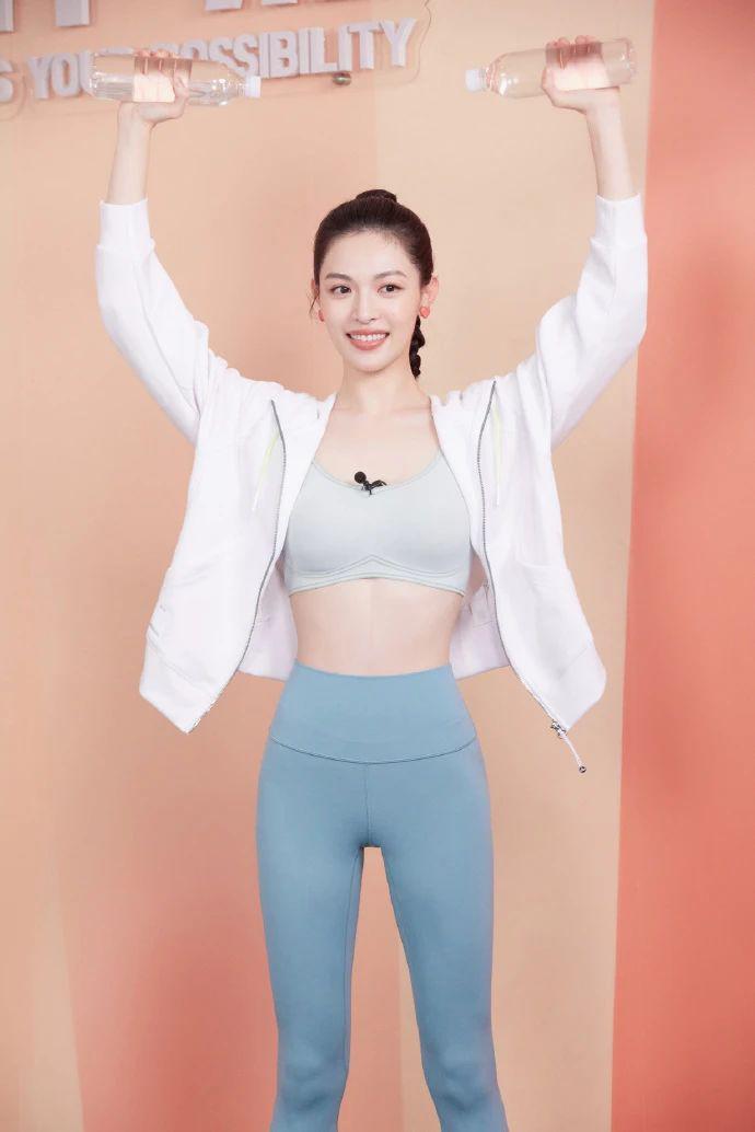 地下恋瞒不住了！玩剧组情侣，劈腿小男友？