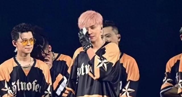 罗志祥扮女装担观光大使遭抵制，官宣内地演唱会被投诉