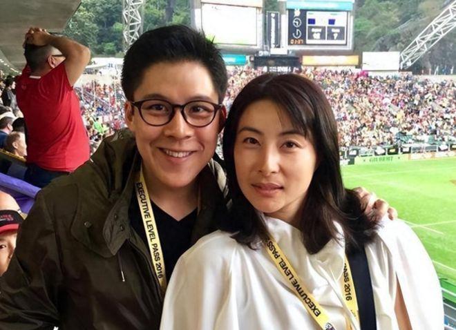 霍启刚担任中粮集团外部董事，网友看好，与郭晶晶婚后太甜蜜