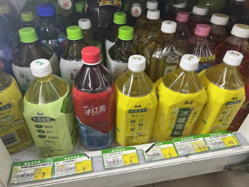 1L“屌丝饮料”，收割年轻人