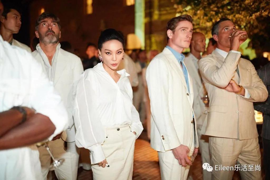 奶茶妹妹都给她让位？第一名媛回归京圈现在怎么样？