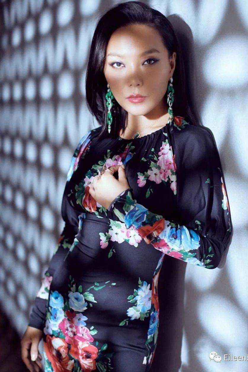 奶茶妹妹都给她让位？第一名媛回归京圈现在怎么样？