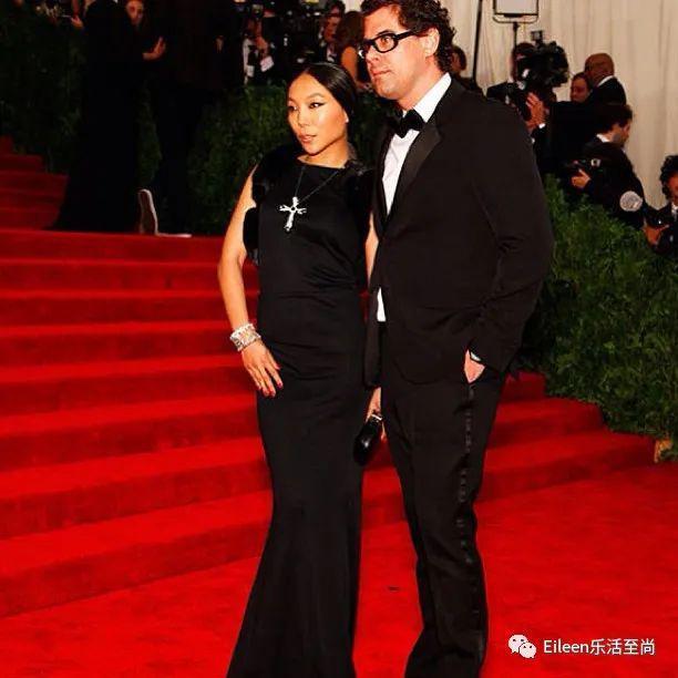奶茶妹妹都给她让位？第一名媛回归京圈现在怎么样？
