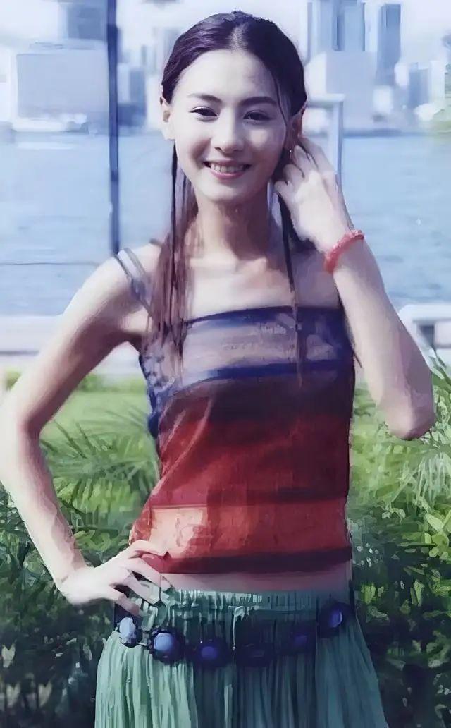 ​顶级骨相也就她了！张柏芝张馨予同框，才知周星驰眼光多毒