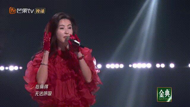 ​顶级骨相也就她了！张柏芝张馨予同框，才知周星驰眼光多毒