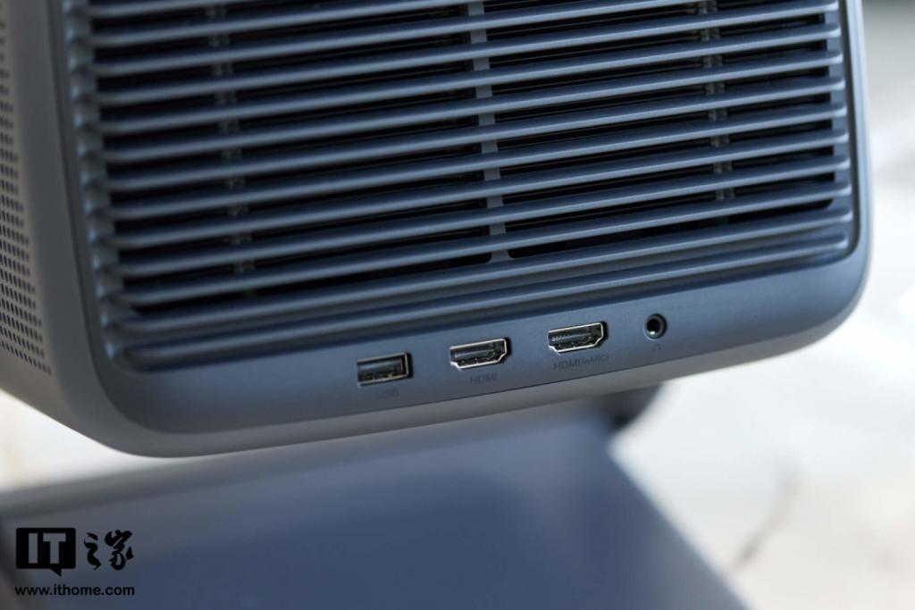 坚果 N1S Pro 4K 体验:除提亮升级 4K 外,正面挑战散斑解决散斑