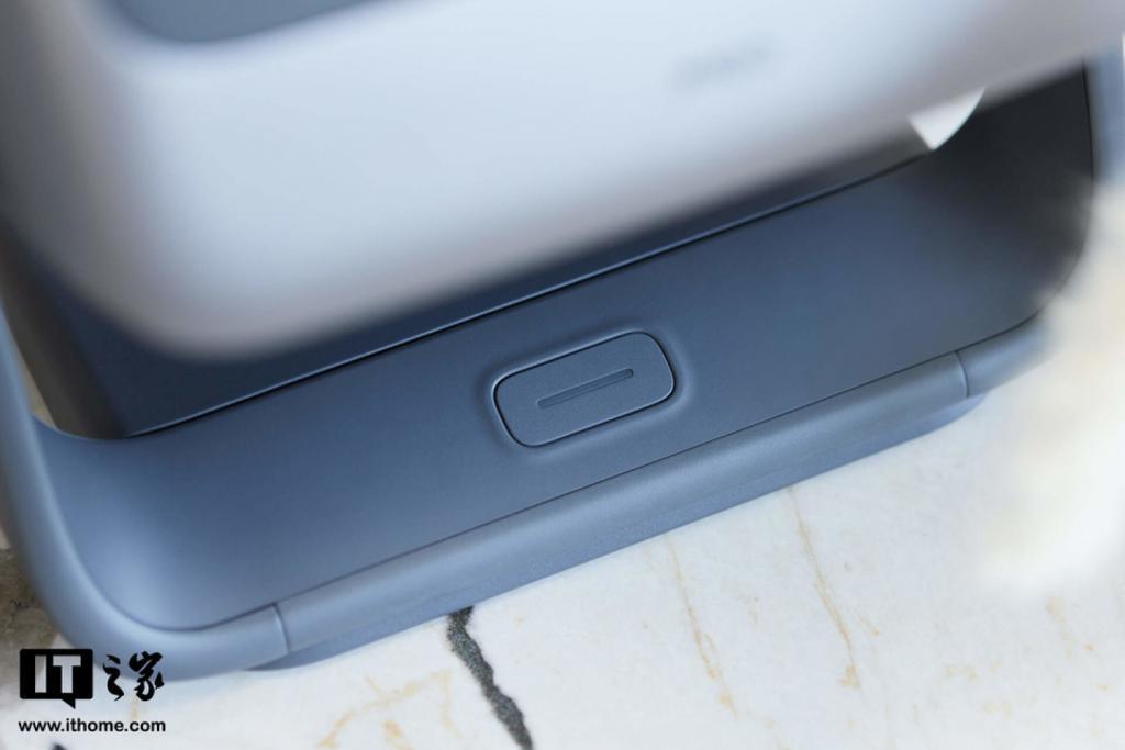 坚果 N1S Pro 4K 体验:除提亮升级 4K 外,正面挑战散斑解决散斑