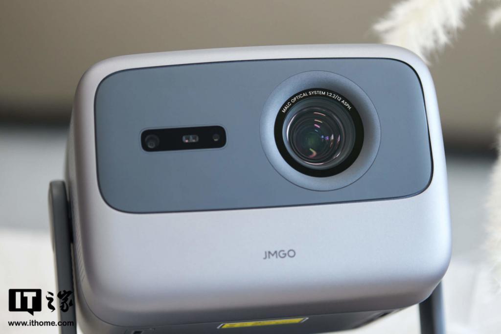 坚果 N1S Pro 4K 体验:除提亮升级 4K 外,正面挑战散斑解决散斑