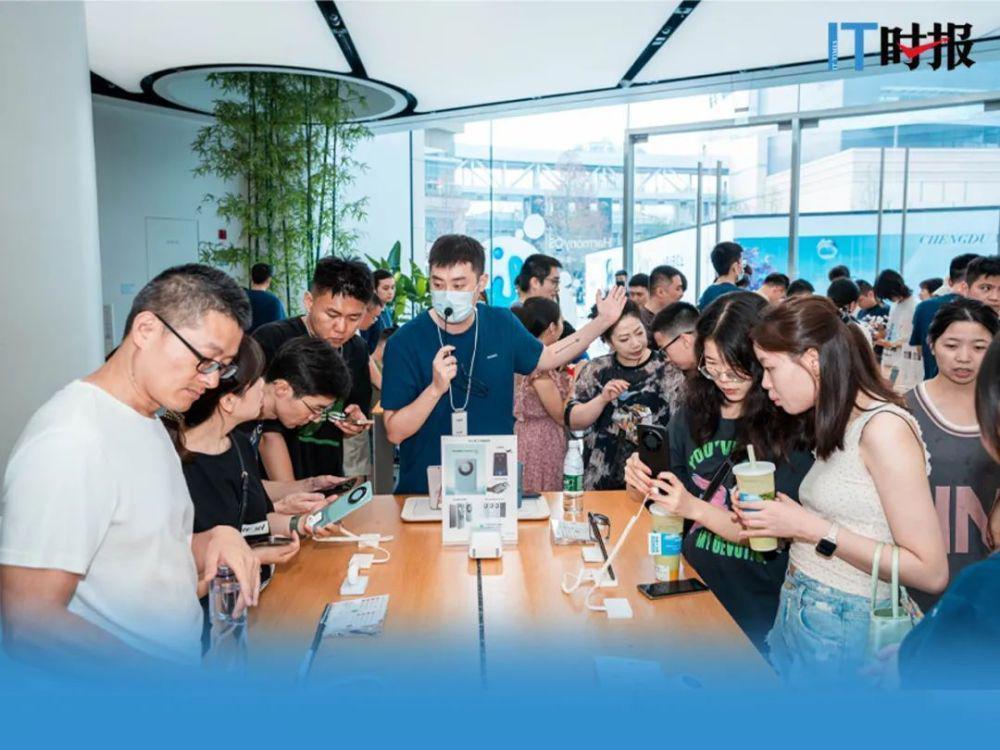 华为Mate 60全线缺货！产业链人士：Pro系列加单至2000万台