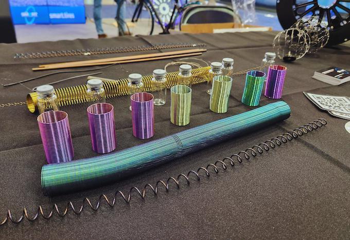 美国公司推出采用形状记忆合金制成的自行车轮胎，号称永不爆胎