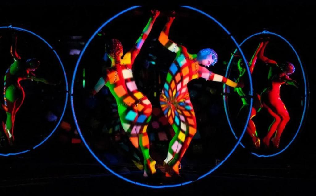 顶流女星「下海」，被骂疯了