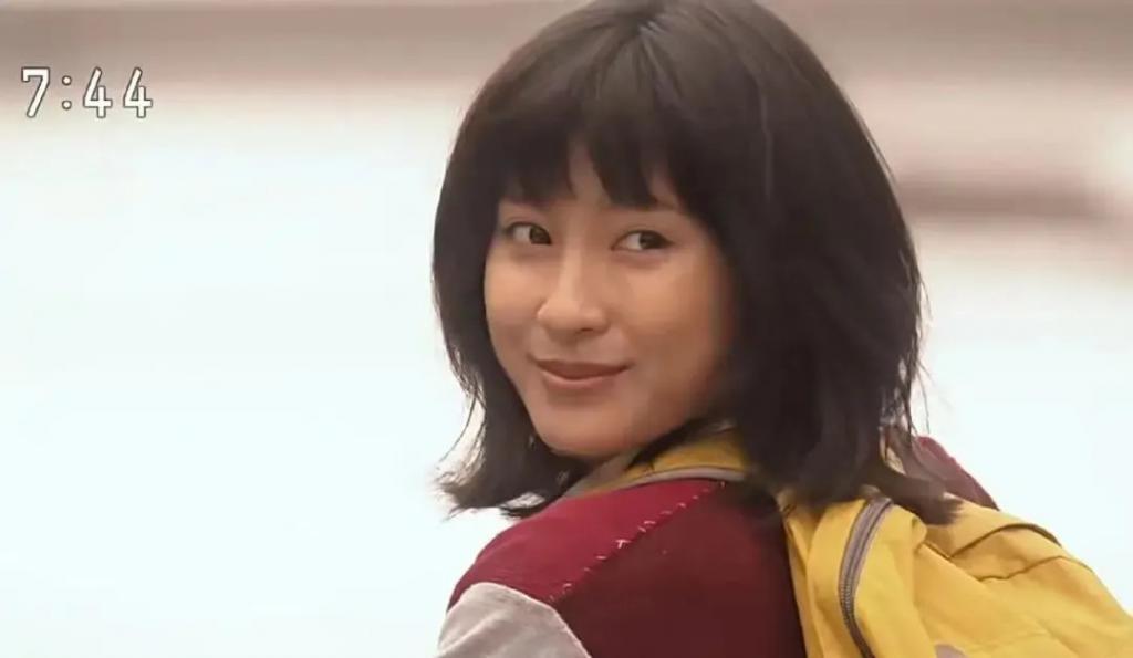 还记得《哥哥太爱我》的妹妹土屋太凤吗？她当妈妈啦