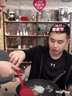 李佳琦哭着道歉3天后，直播间又挤满了人