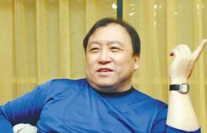 王晶又和网友互喷，直言对方心肠不好，不喜欢就滚